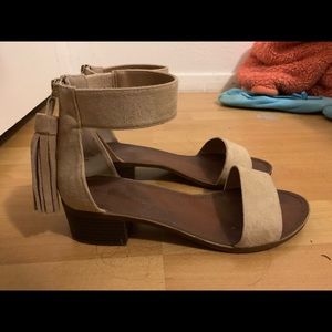 Chunky Heel Sandal